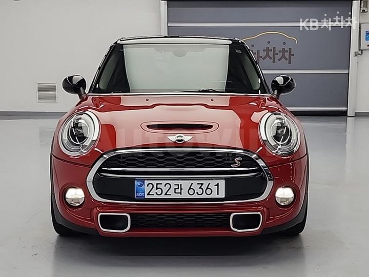 Mini Cooper 2015 — 2