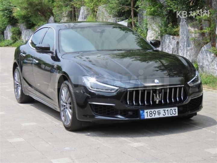 Maserati Ghibli 2022 — 2