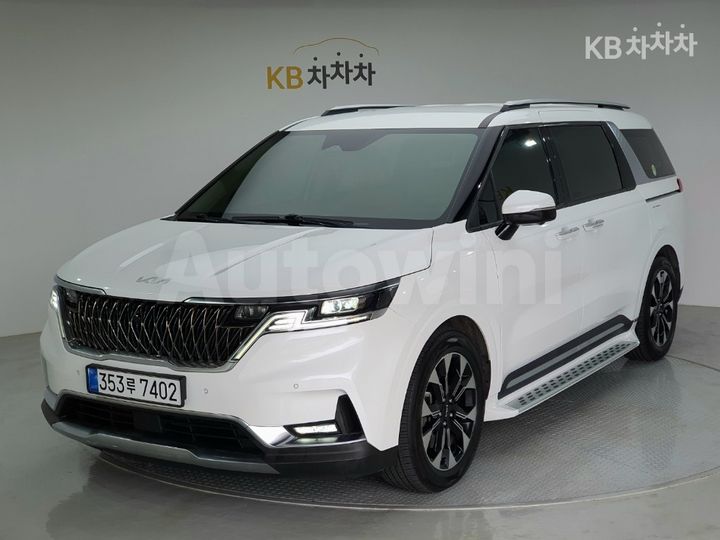 Kia Carnival 2021 KNANE81BBMS026792 — 2