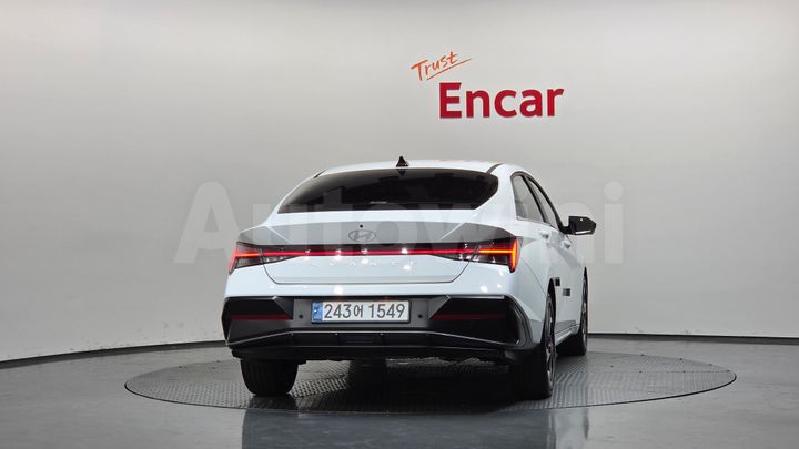 Hyundai Avante 2025 — 3