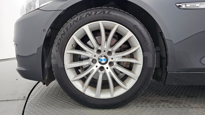BMW 5 Series 2015 — 5