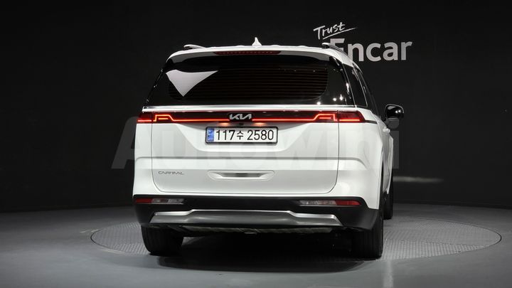 Kia Carnival 2023 — 4