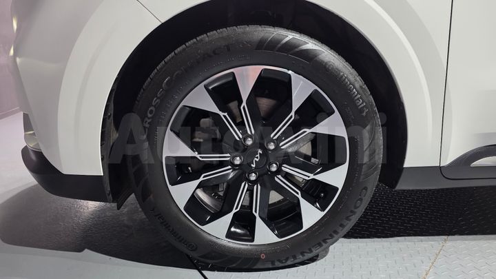 Kia Carnival 2023 — 5