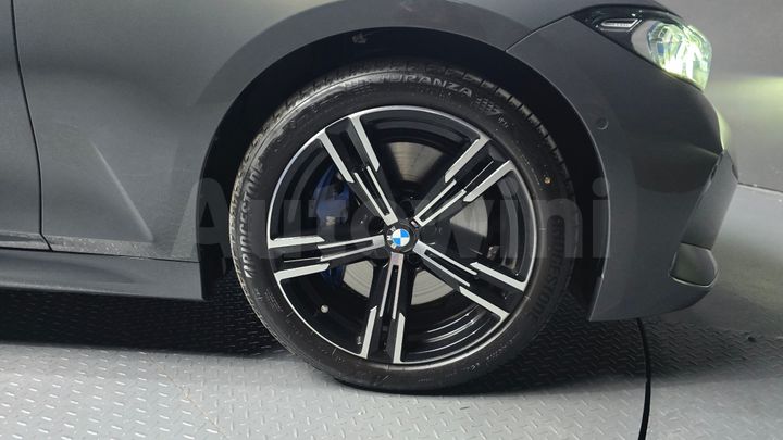 BMW 3 Series 2025 — 4