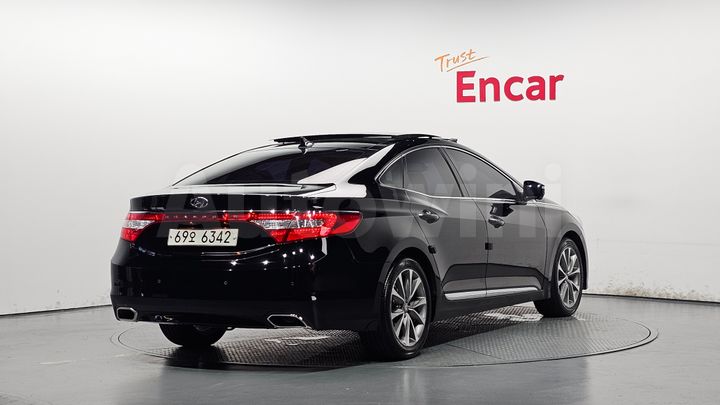 Hyundai Grandeur 2015 — 2