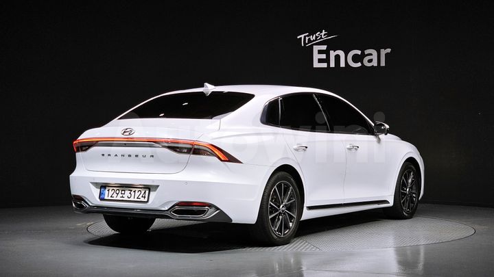 Hyundai Grandeur 2022 — 2