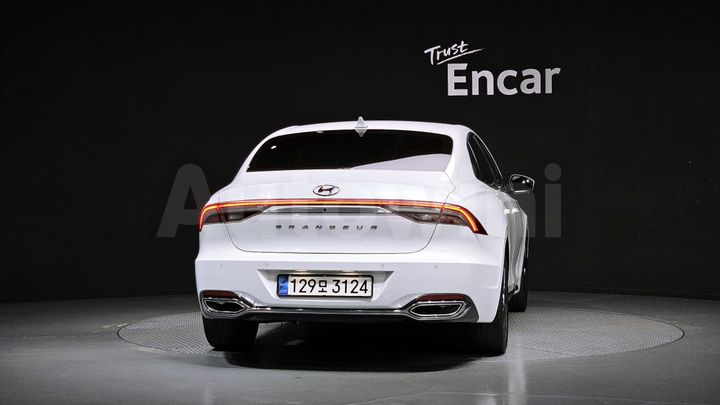 Hyundai Grandeur 2022 — 4