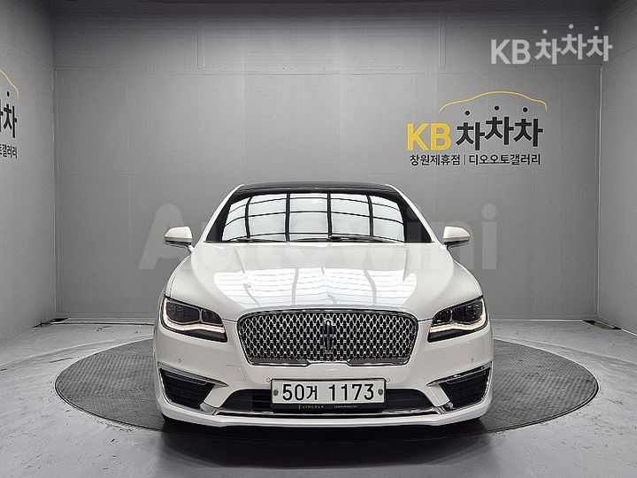 Lincoln MKZ 2019 3LN6L5E99KR614579 — 3