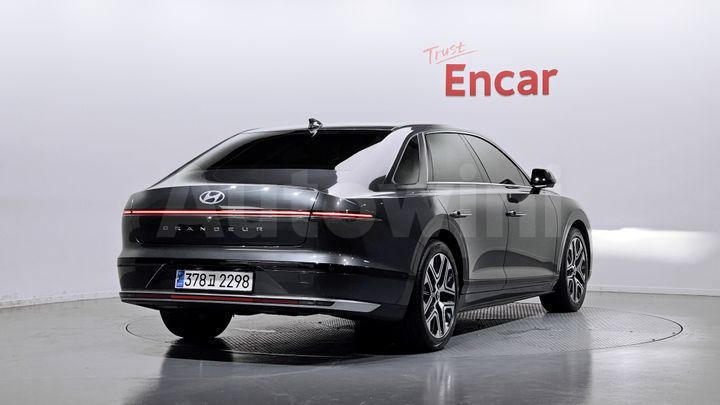 Hyundai Grandeur 2023 — 2