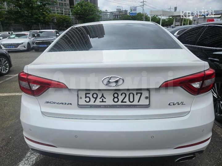 Hyundai Sonata 2015 KMHE341CBFA125355 — 5
