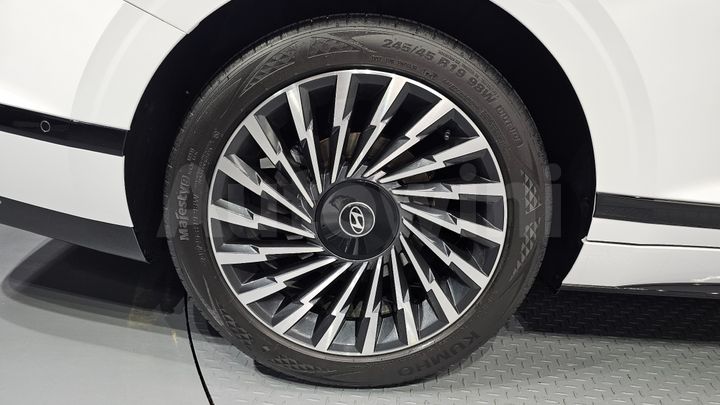 Hyundai Grandeur 2026 — 5