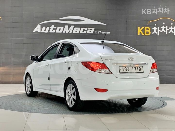 Hyundai Accent 2012 KMHCU41EBCU406047 — 4