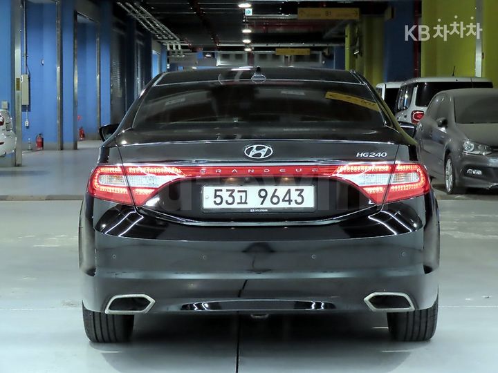 Hyundai Grandeur 2015 — 3