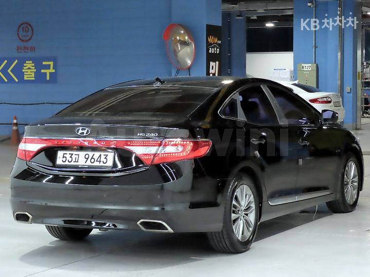 Hyundai Grandeur 2015 — 4