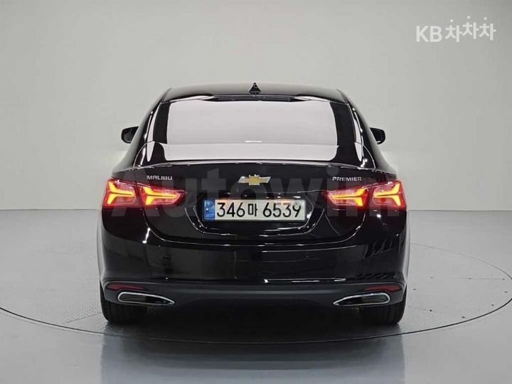 Chevrolet Malibu 2020 — 3