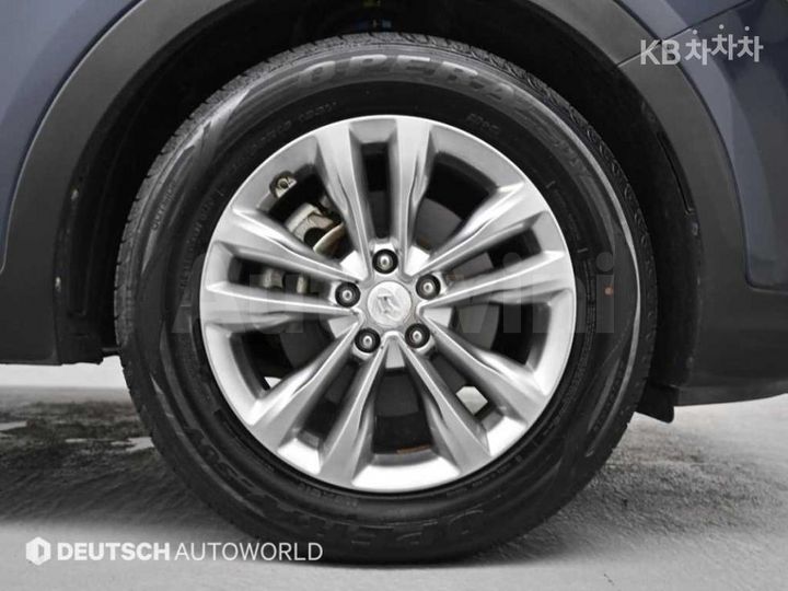 Hyundai SantaFe 2016 — 5