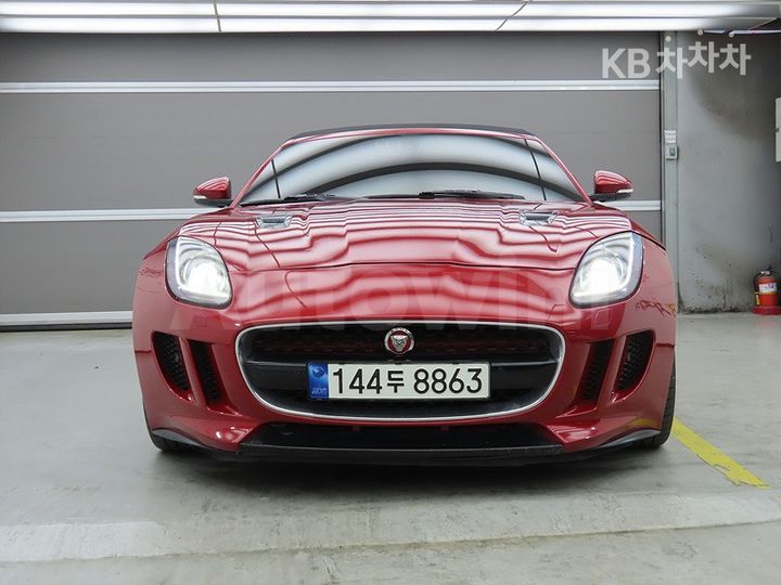 Jaguar F Type