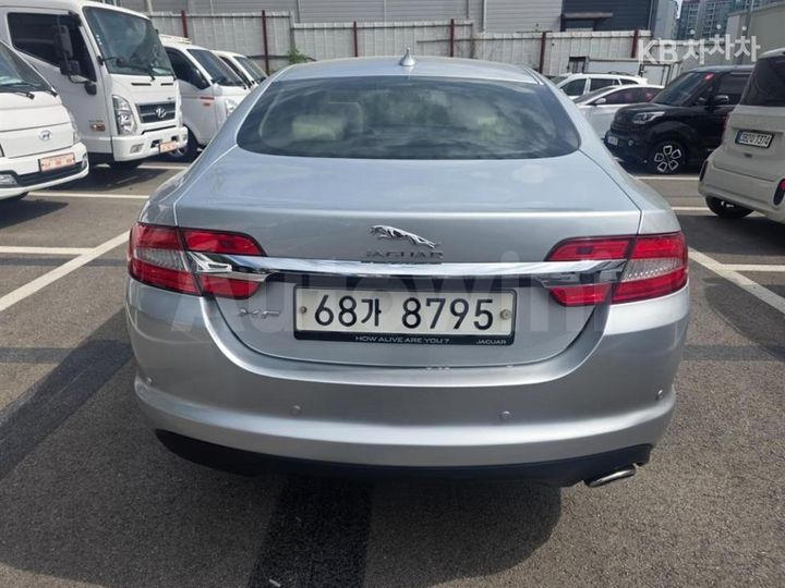 Jaguar XF 2015 — 3