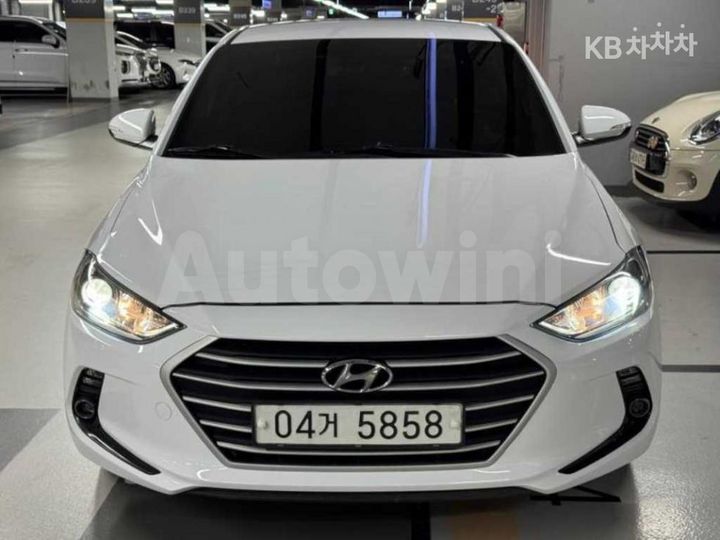 Hyundai Avante 2018 — 2