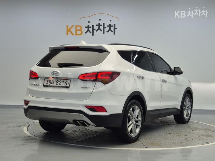 Hyundai SantaFe 2016 — 3