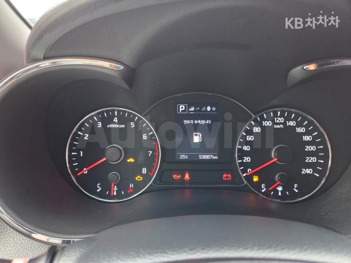 Kia K3 2018 KNAFK412BJA755020 — 5