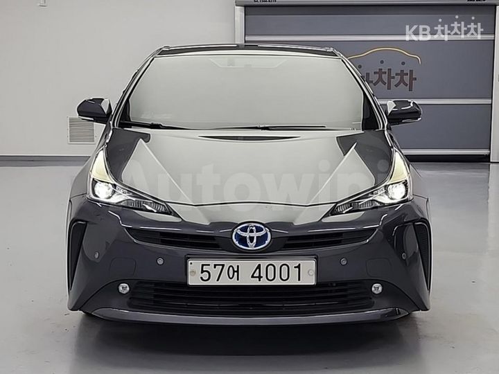 Toyota Prius 2019 JTDKARFU7K3085229 — 2