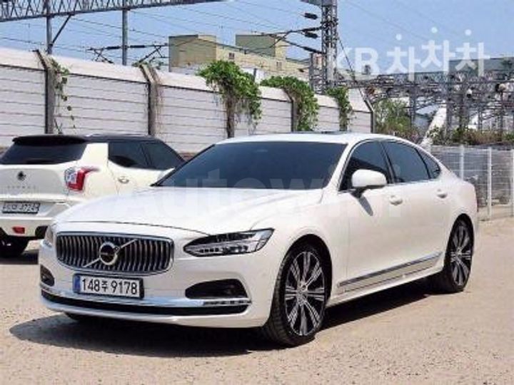 Volvo S90