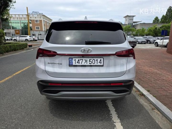 Hyundai SantaFe 2022 KMHS381HGNU434226 — 5