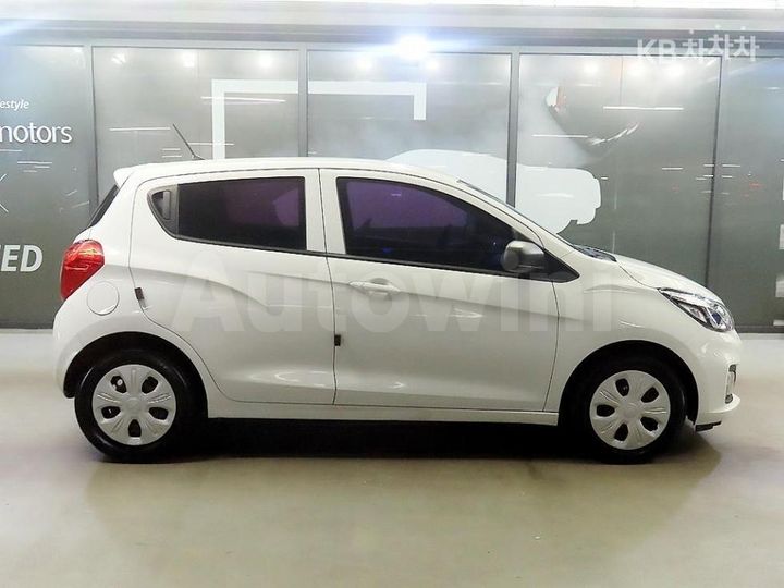 Chevrolet Spark 2019 KLYDC487DKC203853 — 3