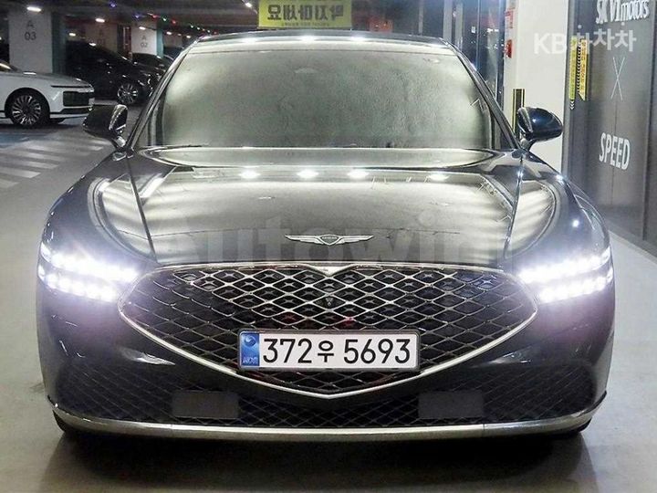 Genesis G90 2022 KMTFA41DDNU013351 — 2