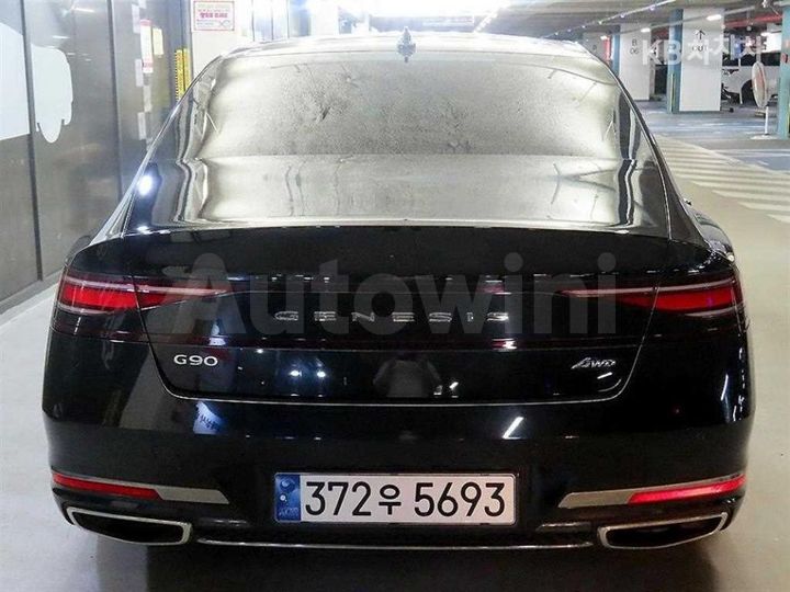 Genesis G90 2022 KMTFA41DDNU013351 — 5