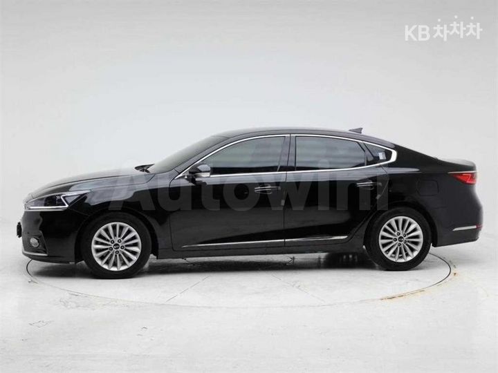 Kia K7 2017 KNALB415BHA075979 — 3