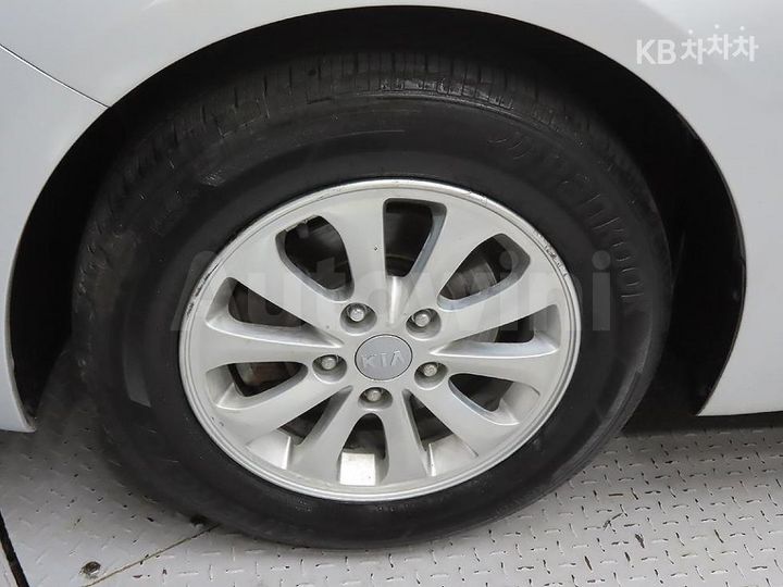 Kia K3 2015 KNAFK412BFA927790 — 5