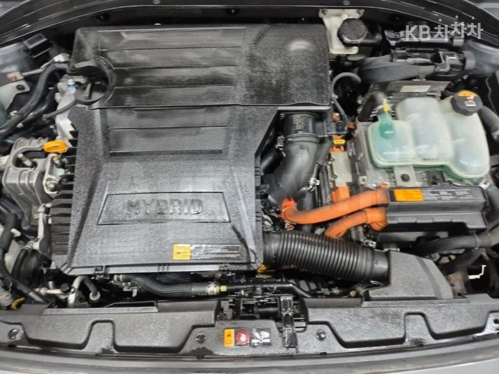 Hyundai Ioniq 2017 — 5