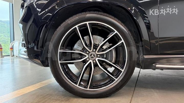 Mercedes Benz GLS Class