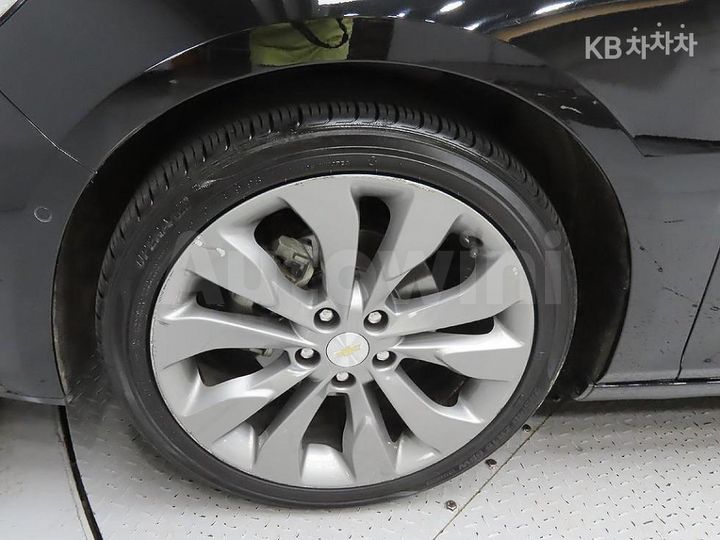 Chevrolet Malibu 2019 — 5