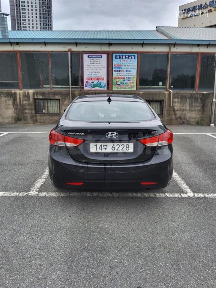 Hyundai Avante 2013 — 4