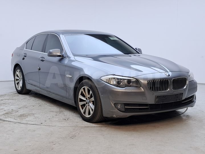 BMW 5 Series 2011 — 3