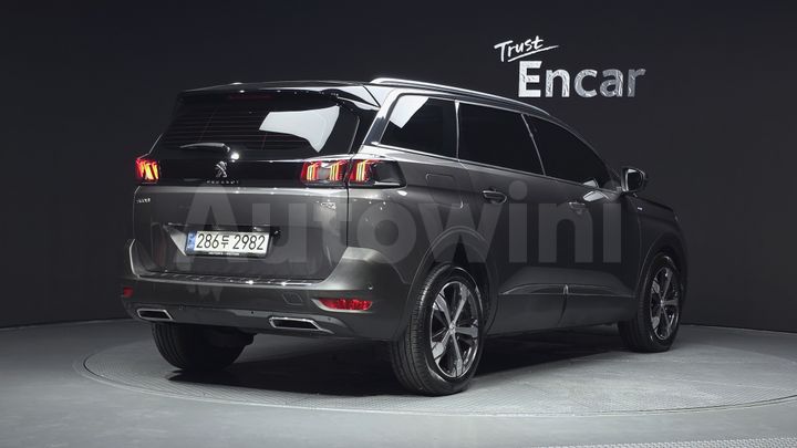 Peugeot 5008 2021 — 3