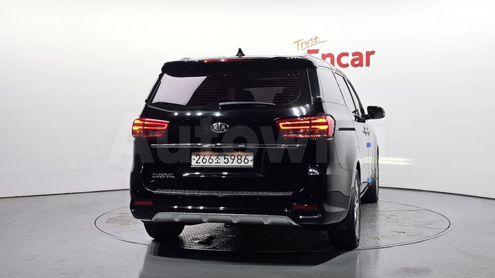 Kia Carnival 2019 — 4