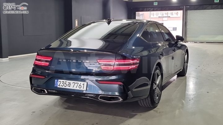 Genesis G80 2024 — 2