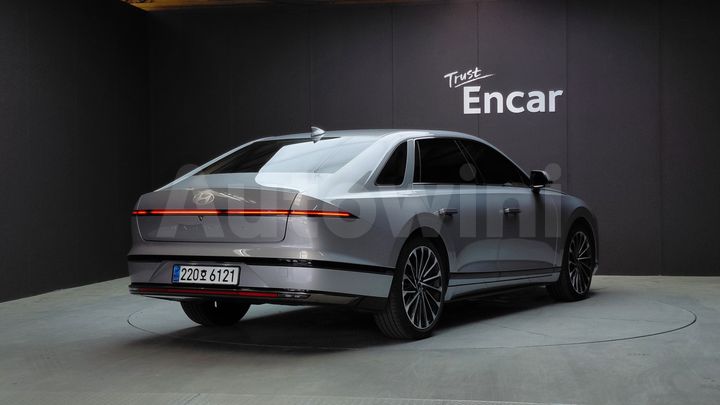 Hyundai Grandeur 2023 — 2