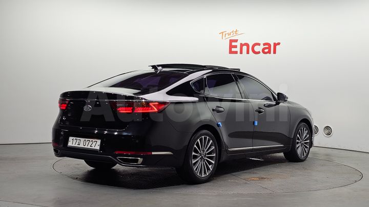 Kia K7 2016 — 2