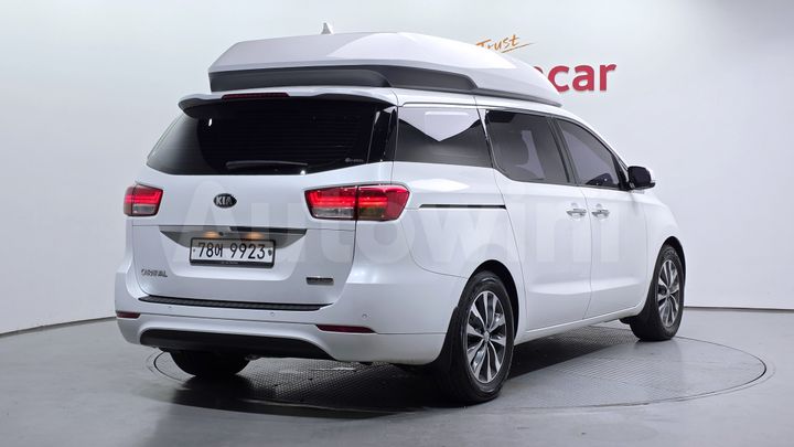 Kia Carnival 2016 — 2