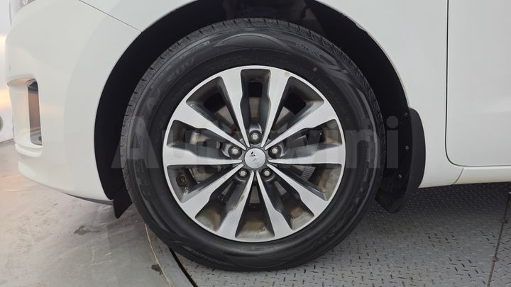 Kia Carnival 2016 — 5