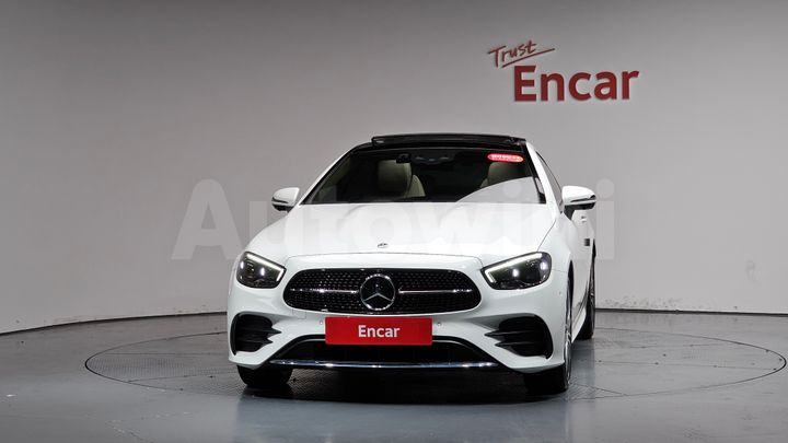 Mercedes-Benz E Class 2023 — 3