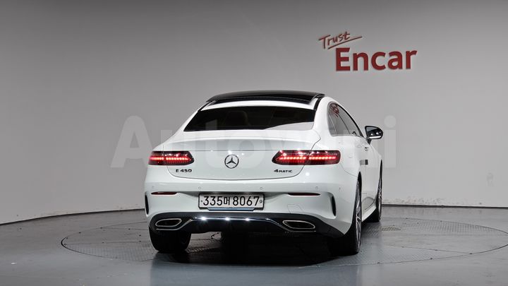 Mercedes-Benz E Class 2023 — 4