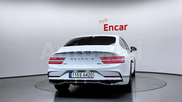 Genesis G80 2025 — 4