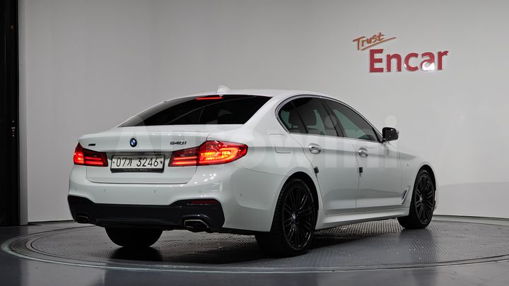 BMW 5 Series 2018 — 2