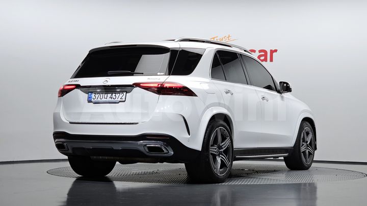 Mercedes-Benz GLE Class 2023 — 2